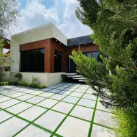 ویلا ۲۵۰ متری شهرکی با استخر ۴ فصل و سند تک برگ