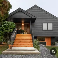 ساختمان ۲ طبقه و ۲ باب مغازه منظریه