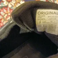 یک‌جفت‌کتانی‌خارجی‌اصل|کیف، کفش، کمربند|تهران, شهرک گلها (تهرانسر)|دیوار