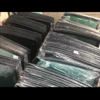شیشه اتومبیل