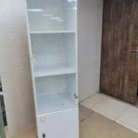 ویترین شیشه ای کاملا نو و سالم