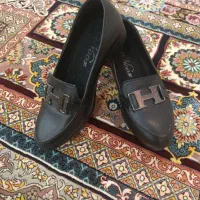 چند عدد کفش برای فروش(مجلسی)