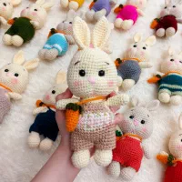 عروسک بافتنی منحصر به فرد ، کار دست با جزئیات تمیز