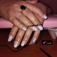 کاشت ناخن|خدمات آرایشگری و زیبایی|شیراز, مسلم|دیوار