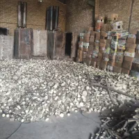 کارگر جهت برش چوب اره فلکه