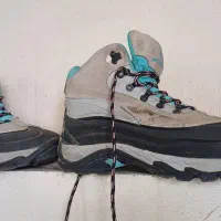 کفش کوهنوردی|کیف، کفش، کمربند|نقده, |دیوار