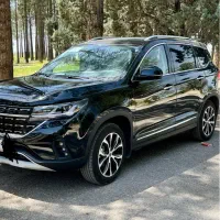 راننده شخصی با خودرو شاسی بلند T5