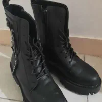 نیم بوت|کیف، کفش، کمربند|ری, جوانمرد قصاب|دیوار