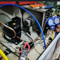 تعمیروسریس انواع یخچال و نواردوردرب یخچال