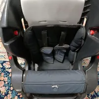 صندلی ماشین برای بچه
