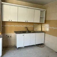 کابینت فلزی تمیز