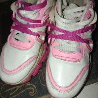 کتونی در حد نو|کیف، کفش، کمربند|رشت, کوی غلام نیا|دیوار