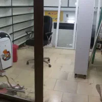 قفسه و ویترین و پیشخوان