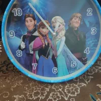 ساعت دیواری کاملا سالم