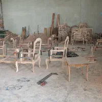 نجار ماهر و نیمه ماهر