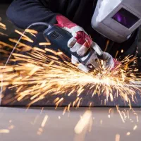 مسئول تعمیرات ونگهداری ،اپراتورلیزر،تراشکار