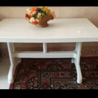 میز پلاستیکی