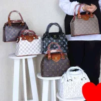 حراج کیف به دلیل تغیر شغل|کیف، کفش، کمربند|تربت‌حیدریه, بالا ولایت|دیوار