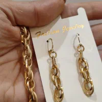 گرنبند دونه اناری|بدلیجات|بندر انزلی, معلم|دیوار