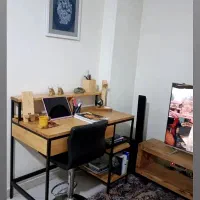 میز تحریر چوب و فلز