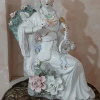 مجسمه زن چینی