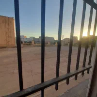 ارم غربی فاز۴ همکف فول مرتب تخلیه جنوبی