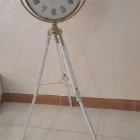 ساعت ایستاده