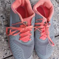 چند جفت کفش دخترانه وزنانه|کیف، کفش، کمربند|خوی, |دیوار