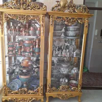 یک جفت ویترین طلایی سالم