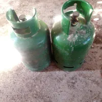 دوعدد کپسول گاز مهرگاز