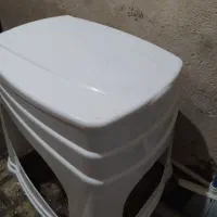 توالت فرنگی سالم