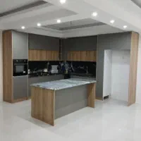 ساخت انواع کابینت و کمددیواری لولایی و ریلی