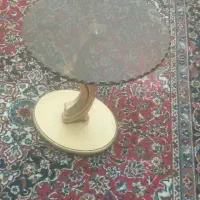 یک عدد میز عسلی