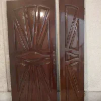 درب ورودی ساختمان