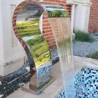 پرده‌آب استیل با جلوه خاص ویلا مدل مار کبری