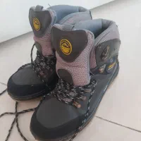 پوتین پسرانه|کفش و لباس بچه|پردیس, فاز ۴|دیوار