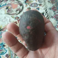 سلام ی سنگ.تقریبی ۴۰۰گرم وخیلی عجیب. اگ کسی سنر