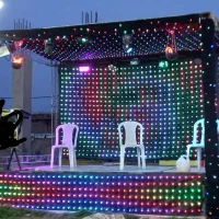 جایگاه شیشه ای.چمن مصنوعی وصندلی