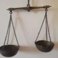 آفتابه قدیمی و قپون قدیمی|کلکسیون اشیاء عتیقه|صدرا-فارس, فاز ۱|دیوار