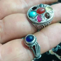 انگشتر عقیق و جواهری یاقوت