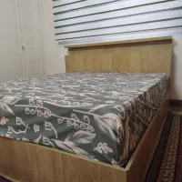 تخت دو نفره شیک همراه با  میز آینه و تشک خوشخواب|تخت و سرویس خواب|مشهد, شهید فرامرز عباسی|دیوار