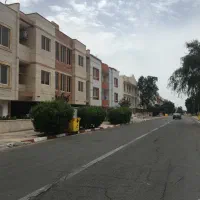 سوله صنعتی و انبار درخت سبز