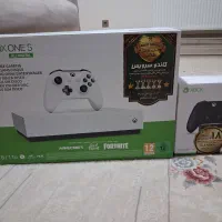 Xbox one s یک ترابایت همراه با دو دسته