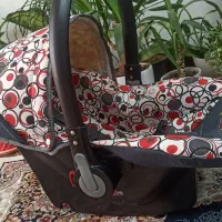 کریر نوزاد بسیار تمیز و نو