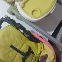 صندلی غذا و کالسکه بچه