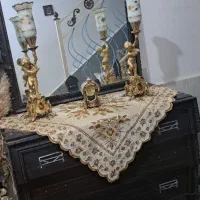 دراور با آینه و شمعدانی ها