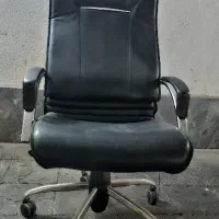 صندلی مدیریتی نیلپر Nilper سالم و تمیز