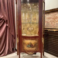 ویترین انتیک زیبا