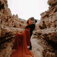 آتلیه تخصصی عروس و داماد(فرمالیته)