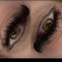ناخن ومژه